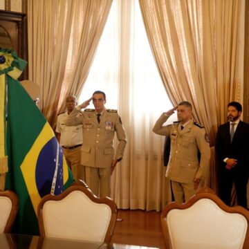 Cerimônia em Salvador marca promoções e mudanças na Polícia Militar baiana