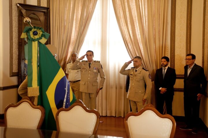 Cerimônia em Salvador marca promoções e mudanças na Polícia Militar baiana