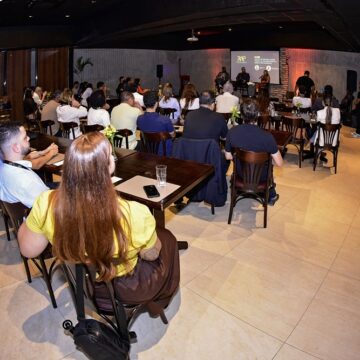 Praia do Forte recebe Encontro Empresarial para bares e restaurantes em parceria com a Turisforte