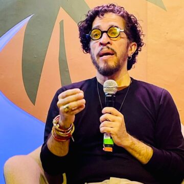Jean Wyllys lança livro de contos em Salvador
