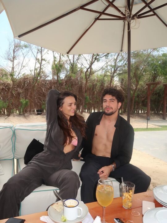 Na Bahia, Nattan se declara a Rafa Kalimann e à filha Zuza: “Minhas maiores preciosidades”