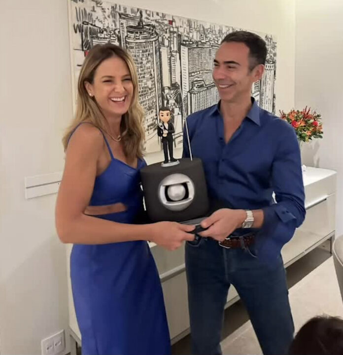 Prestes a assumir o Jornal Nacional, César Tralli ganha declaração de Tici Pinheiro