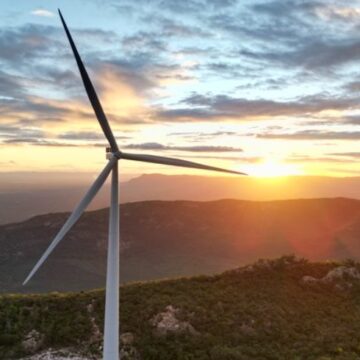 Gigante dos ventos: Bahia recebe aerogerador de 220 metros, o maior das Américas