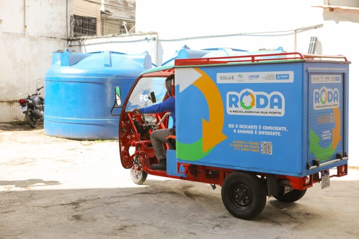 Projeto inédito de coleta seletiva completa um mês com mais de 8 mil kg de recicláveis recolhidos em Salvador