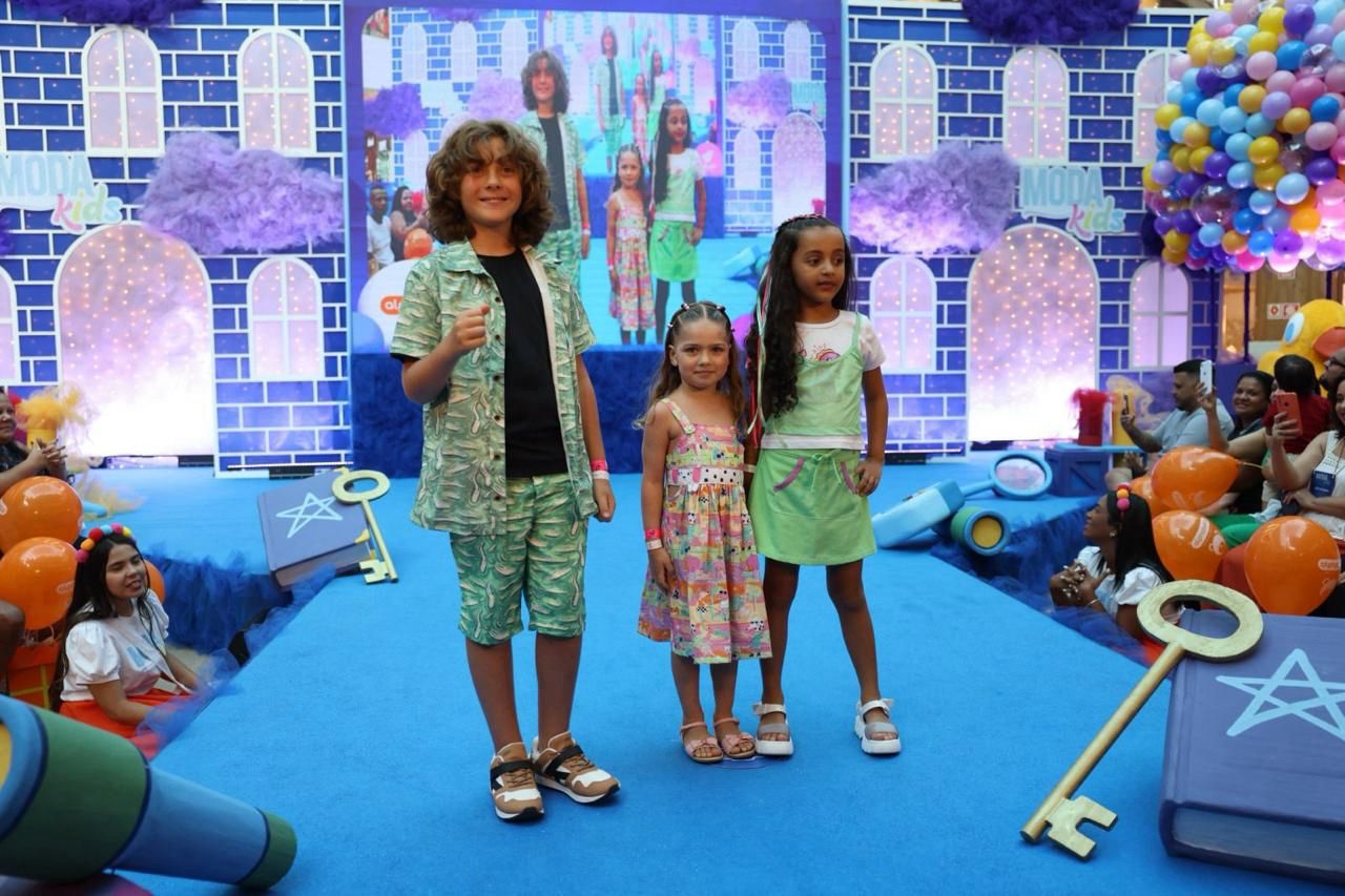 Modelos mirins encantam em desfile de moda na capital baiana; saiba mais