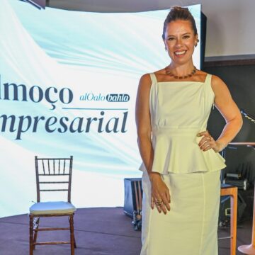 ‘O mundo está voltado para a Bahia’, diz Camila Marinho no Almoço Empresarial do Alô Alô Bahia
