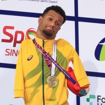 Gabrielzinho leva 3º ouro em Mundial, e Mariana Gesteira vence nos 100m costas