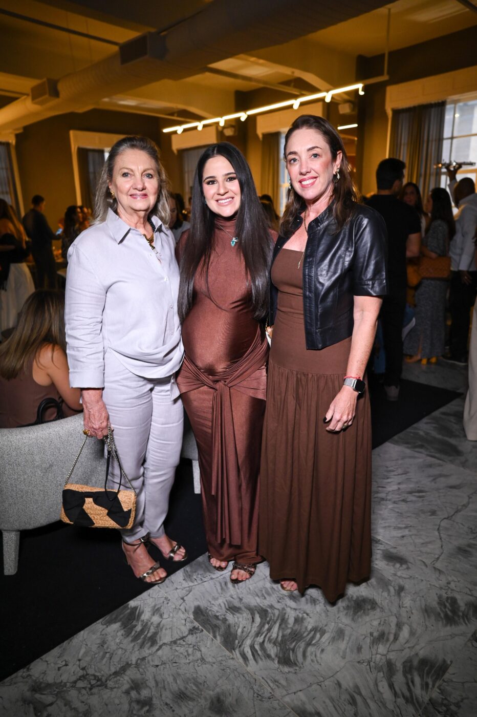 Eina Novis, Maria Pessoa e Luzia Novis