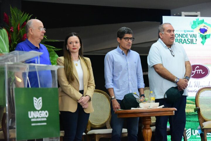 ACM Neto participa de evento com líderes do agro em Feira de Santana