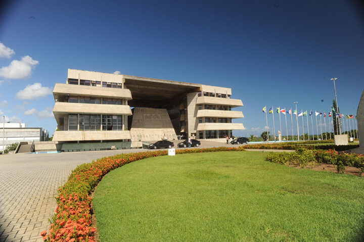 Investimento de R$ 2,9 milhões moderniza Assembleia da Bahia e amplia serviços à população