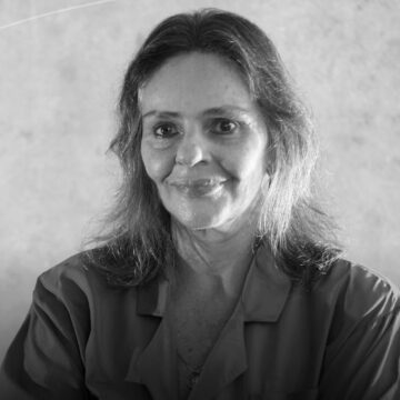 Morre Angela Ro Ro aos 75 anos; cantora contraiu infecção hospitalar, diz advogado