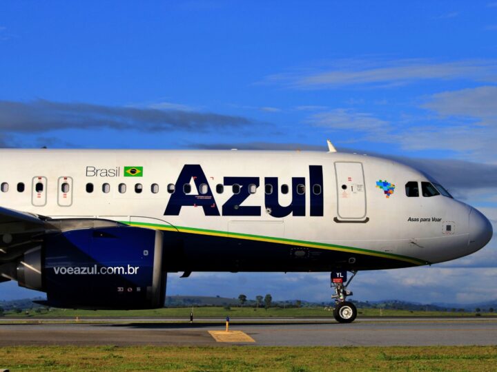 Azul anuncia mais de 3.600 voos extras para 34 destinos no verão, com destaque para Salvador, Ilhéus e Porto Seguro