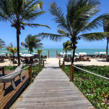 Bahia em alta! Porto Seguro e Salvador estão entre os destinos mais vendidos do Brasil em 2025