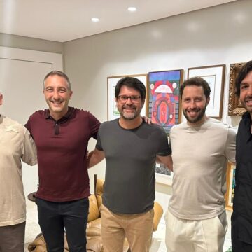 CEO da Liga do Catar é recebido por Guilherme Bellintani em Salvador para discutir investimentos no futebol brasileiro; veja fotos