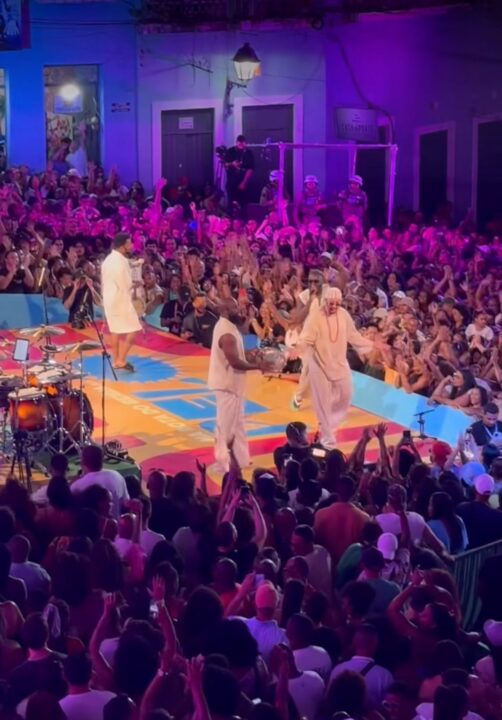 Benzadeus grava DVD no Pelourinho com participações especiais de Olodum, Mari Fernandez, Suel e mais