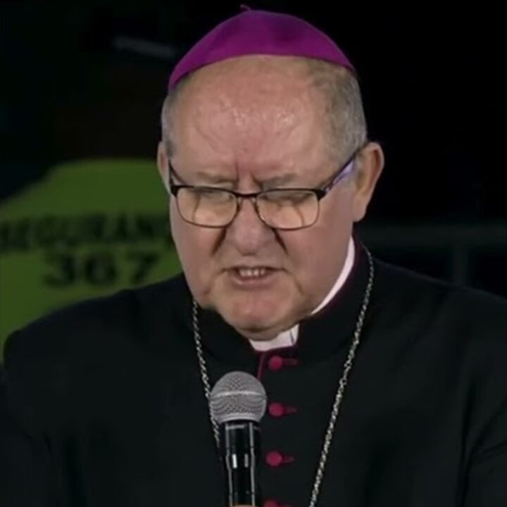 Bispo de Goiás faz oração e pede que Nossa Senhora ‘livre o Brasil do comunismo’