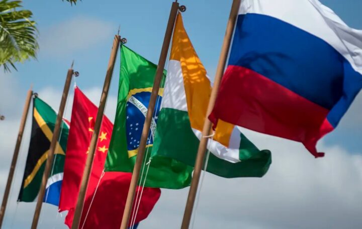 Lula lidera cúpula virtual do BRICS e reforça defesa do multilateralismo
