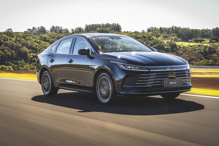 BYD ultrapassa 100 mil carros emplacados e assume 6ª posição no ranking nacional