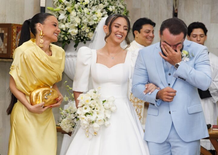 Maiara e Maraisa se emocionam em casamento do irmão com médica; veja fotos