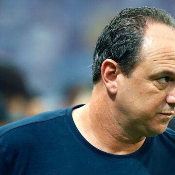 Ceni critica atuação do Bahia após queda para o Fluminense: “Tivemos pouca coragem para jogar”