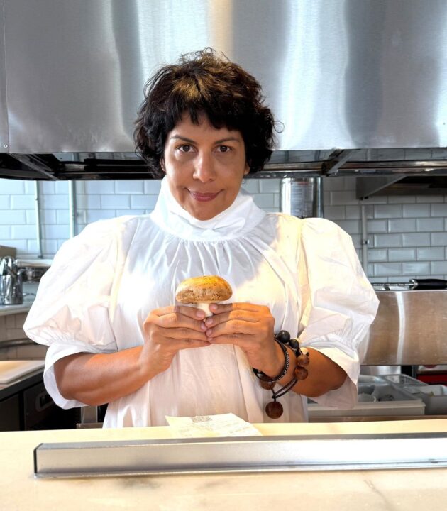 Chef Preta leva a gastronomia afro-baiana à França em intercâmbio cultural