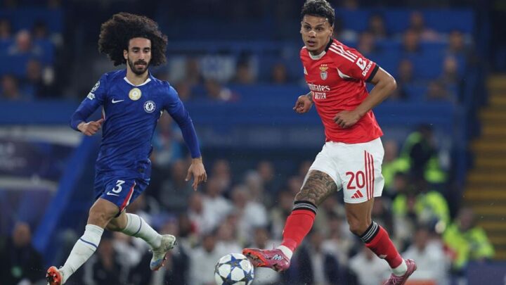 Chelsea vence o Benfica por 1 a 0 na Champions com gol contra de Richard Ríos; João Pedro é expulso