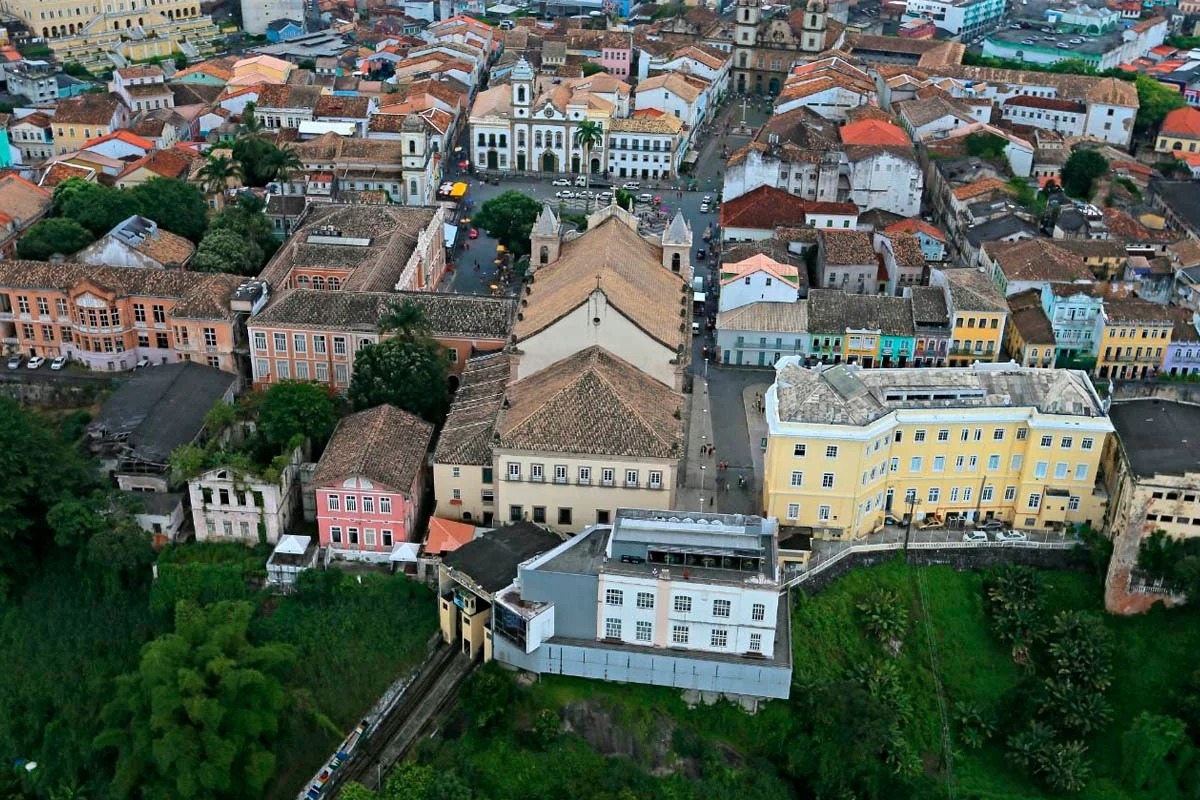 Conder lança licitação para transformar 23 casarões do Centro Histórico em moradia popular