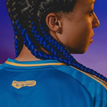 Cruzeiro lança terceira camisa em homenagem ao rio São Francisco; conheça