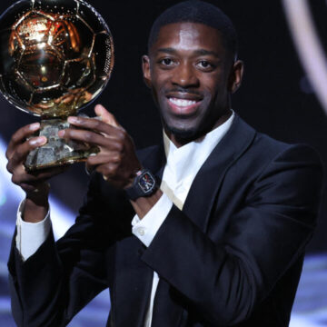 Dembélé é eleito o melhor jogador do mundo e PSG clube do ano. Veja premiados