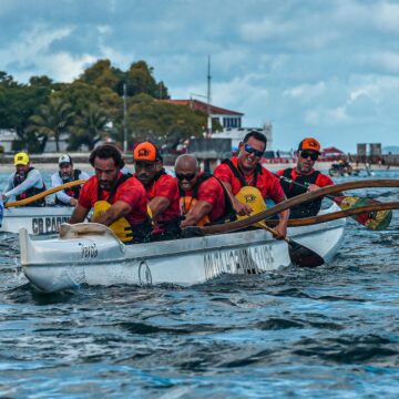 Praia de Inema recebe campeonato de canoa polinésia pela primeira vez