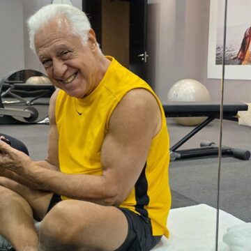 Aos 76 anos, Antônio Fagundes exibe braço musculoso na academia e brinca: ‘Tá pago’