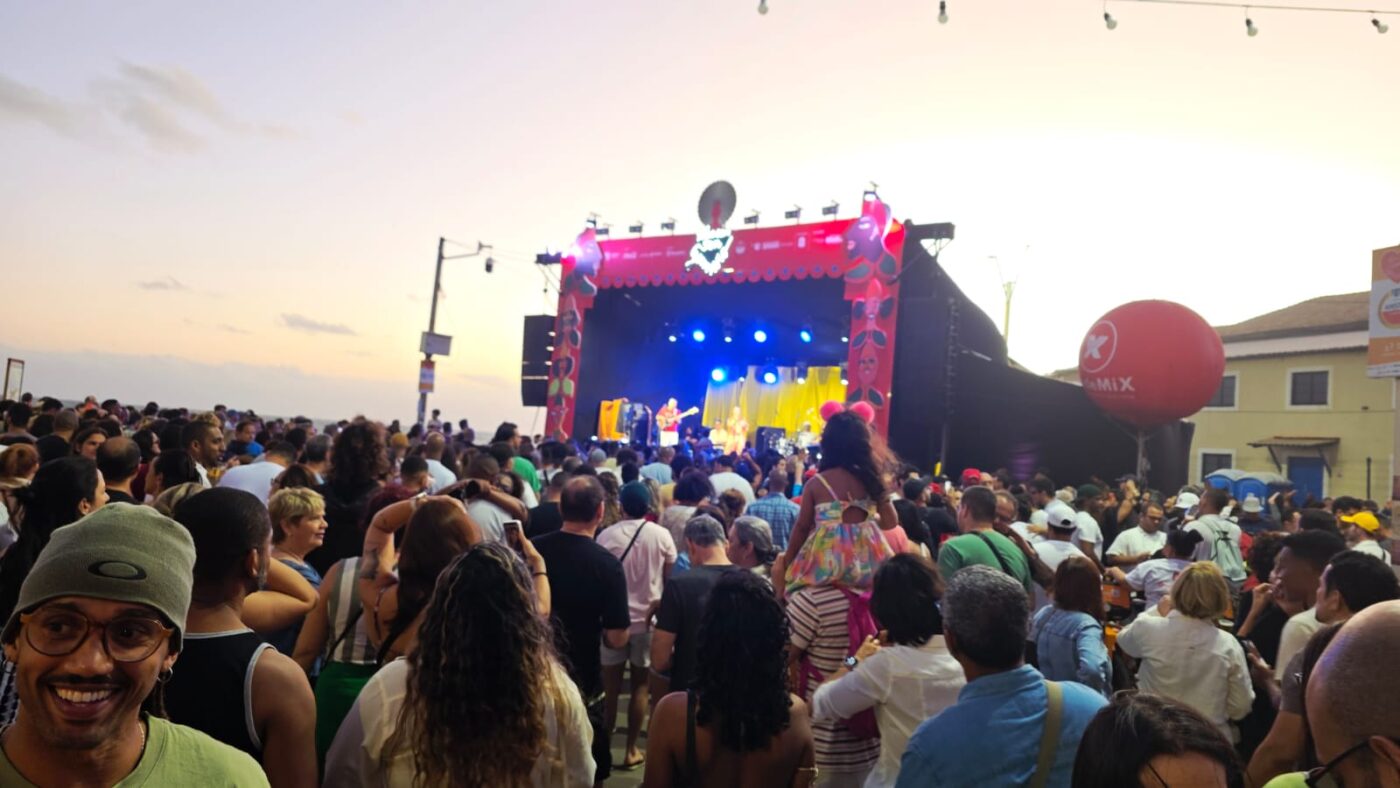 Festa de San Gennaro leva 20 mil pessoas às ruas do Rio Vermelho com 12h de cultura, gastronomia e Axé