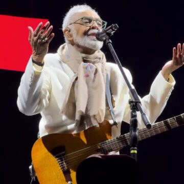 Gilberto Gil faz primeiro show da turnê após morte de Preta Gil