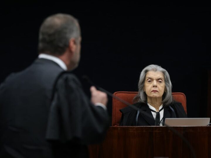 Defesa de Bolsonaro afirma inexistência de provas no núcleo crucial da trama golpista