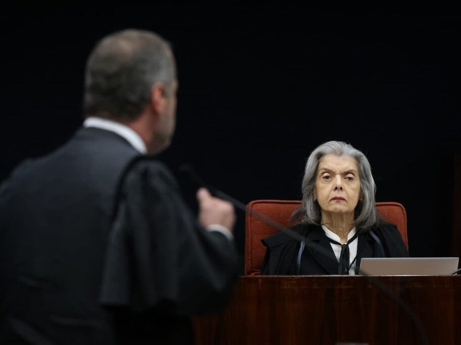 Defesa de Bolsonaro afirma inexistência de provas no núcleo crucial da trama golpista