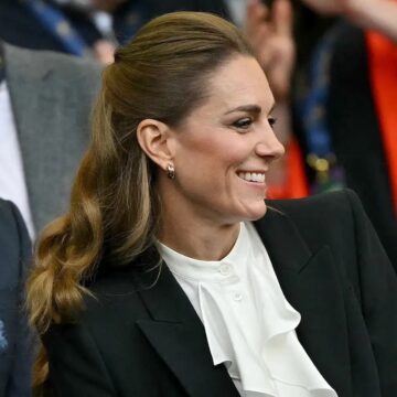 Kate Middleton abandona o cabelo loiro e retorna ao castanho