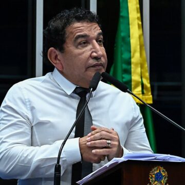 Senador propõe criação do ‘Dia Nacional da Vergonha’; entenda