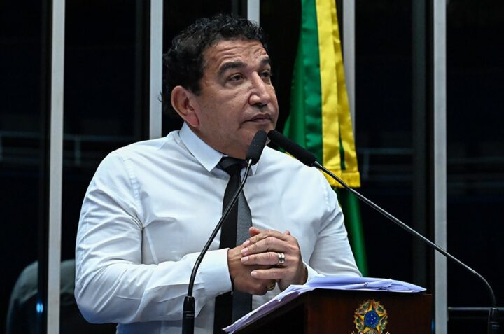 Senador propõe criação do ‘Dia Nacional da Vergonha’; entenda