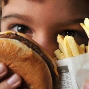 Pela 1ª vez, mundo têm mais crianças obesas do que desnutridas