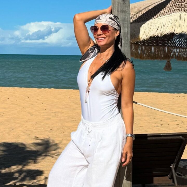 Monica Carvalho celebra gravações na Bahia e abre bastidores de filme: ‘Me sinto em casa’