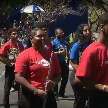 Neojiba participa pela primeira vez do desfile do Sete de Setembro em Brasília; veja vídeo