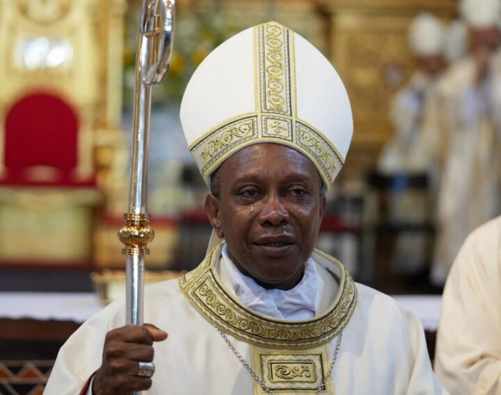 Dom Gabriel, primeiro bispo negro nascido em Salvador, receberá a Comenda 2 de Julho