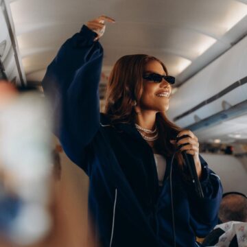 Ludmilla surpreende passageiros com show exclusivo em avião