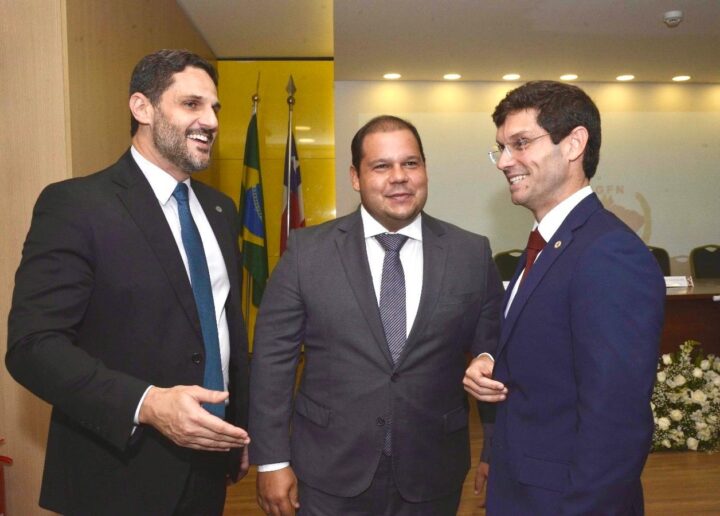 Salvador marca presença na posse do novo procurador-chefe da Fazenda Nacional na Bahia
