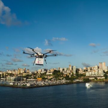 Rota de drones em Salvador acelera exames médicos e vira referência nacional