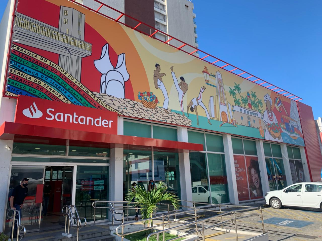 Santander oferece vagas na Bahia com salário inicial de R$ 7 mil; veja cidades e como se inscrever