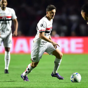 São Paulo perde para a LDU no MorumBIS e cai nas quartas da Libertadores. Veja melhores momentos