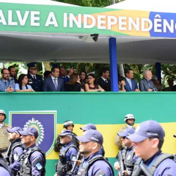 Desfile do Sete de Setembro reúne autoridades em Salvador