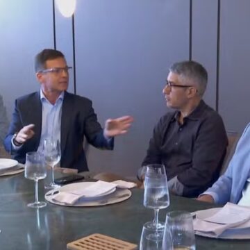 Executivos de emissoras baianas discutem futuro da TV aberta e combate às fake news em Salvador