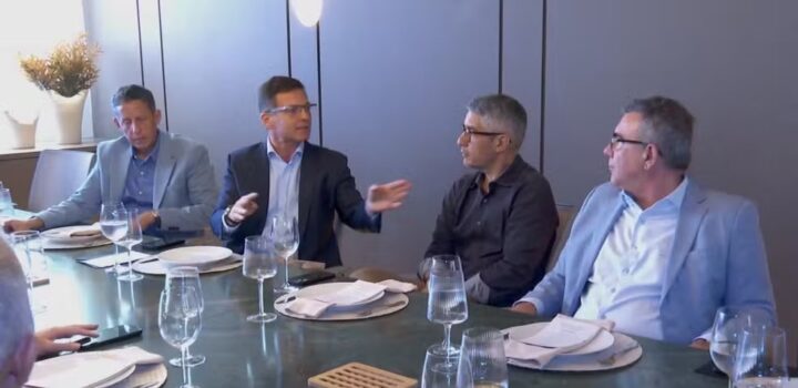 Executivos de emissoras baianas discutem futuro da TV aberta e combate às fake news em Salvador